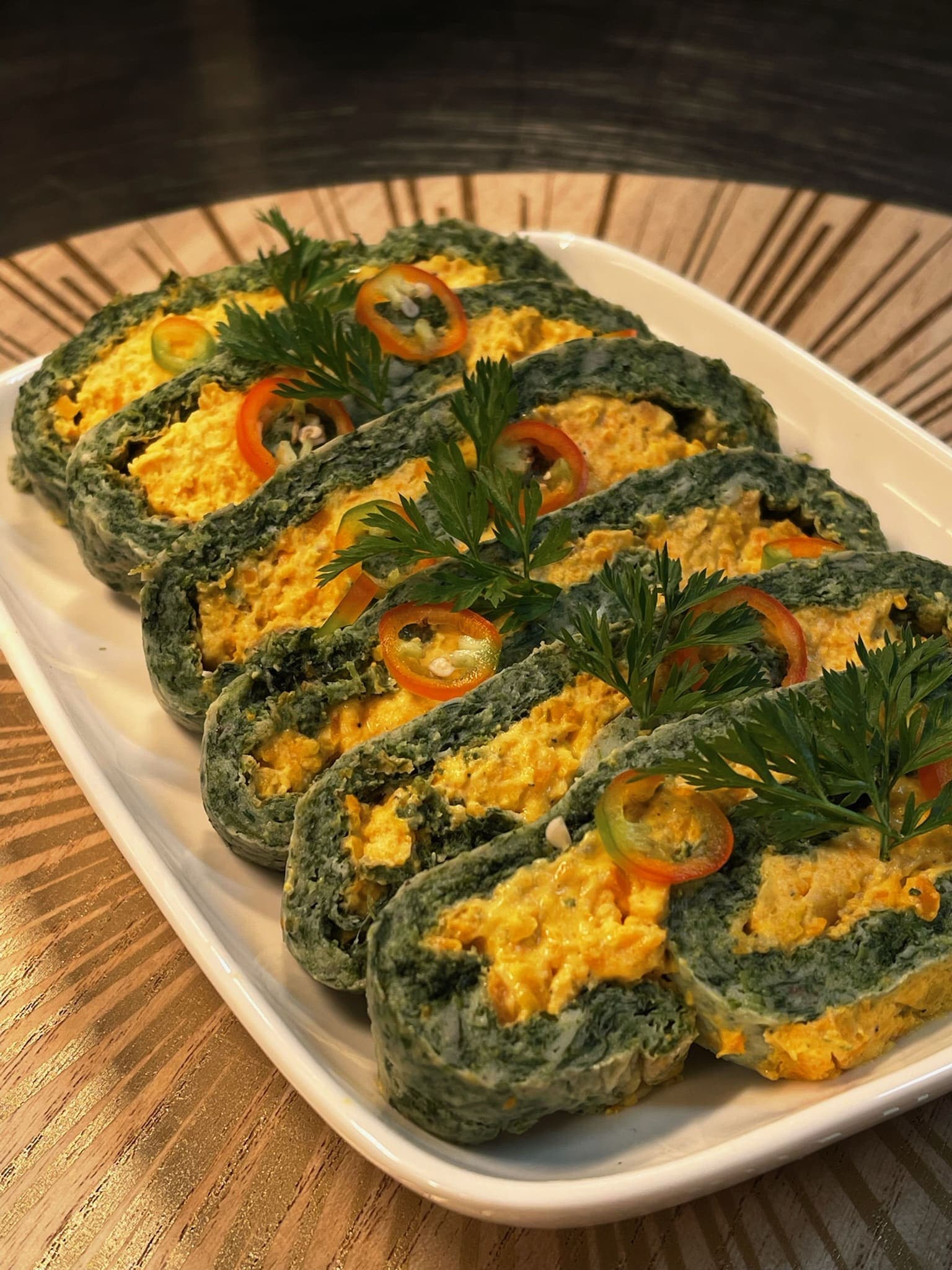 Wykwintna przystawka regionalna - rolada szpinakowa w restauracji JK Dwór